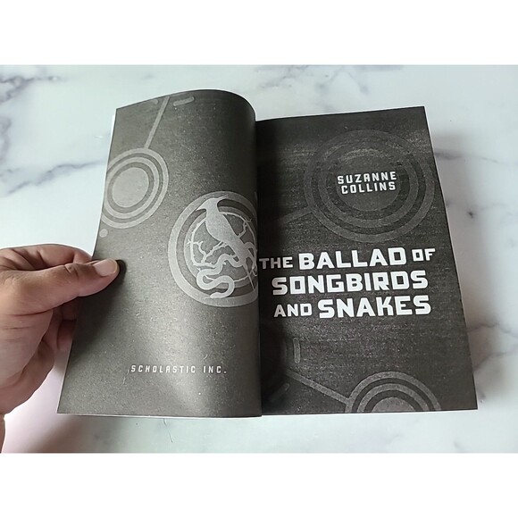 Ballad of Songbirds and Snakes (a Hunger Games Novel): Movie Tie-In Edition... - Picture 3 of 10